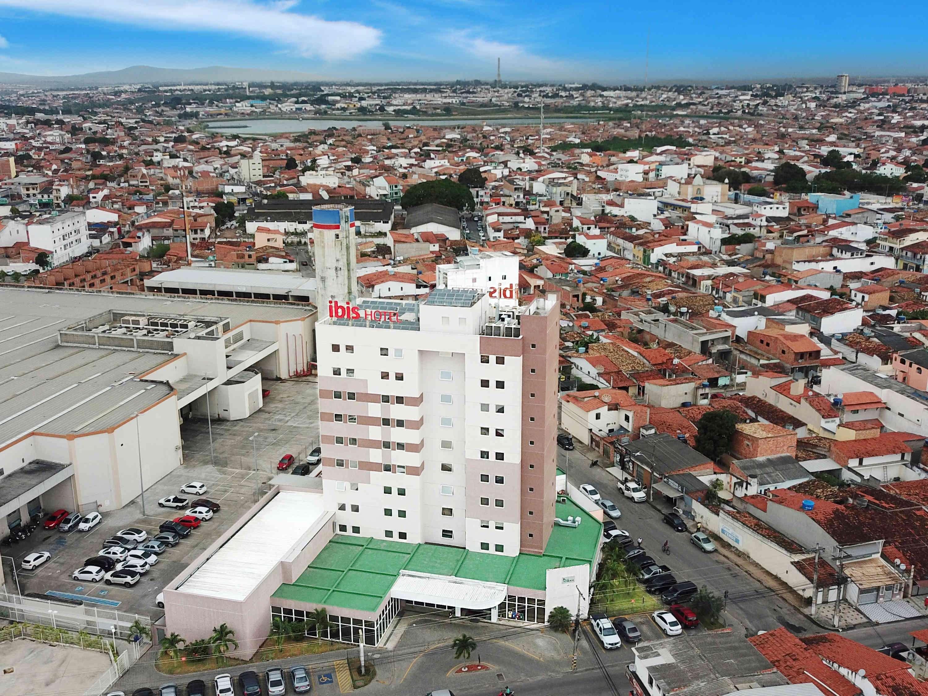 Ibis Feira De Santana Hotel Buitenkant foto
